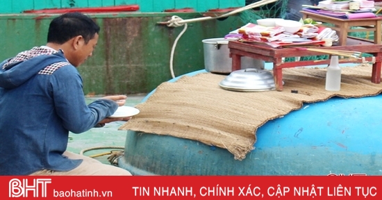 Ngư dân Hà Tĩnh với tục cúng xuất bến cầu “lộc biển”