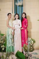 Nhan sắc nhiều thế hệ Hoa hậu Việt Nam diện áo dài tại đám cưới Hoa hậu Ngọc Hân