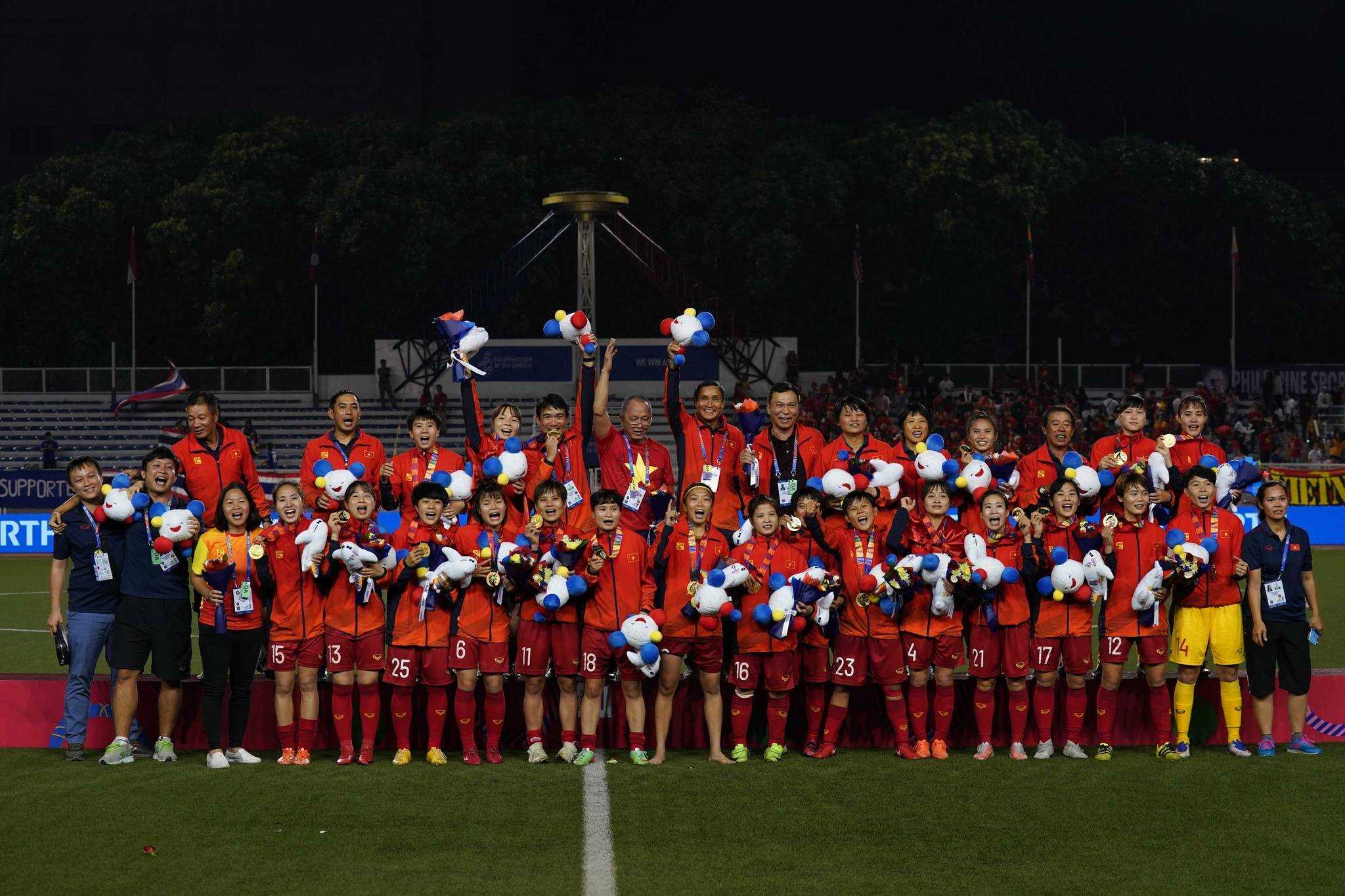 Tài sắc vẹn toàn của 20 cô gái vàng vô địch bóng đá nữ SEA Games 30 - ảnh 9