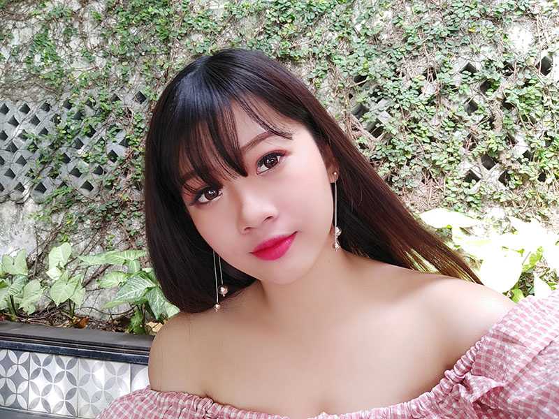 Ảnh selfie bằng camera trước trên điện thoại OPPO A7 chính hãng