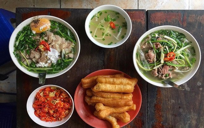 Phở bò Hà Nội có vị gì lạ mà ăn một lần không thể quên