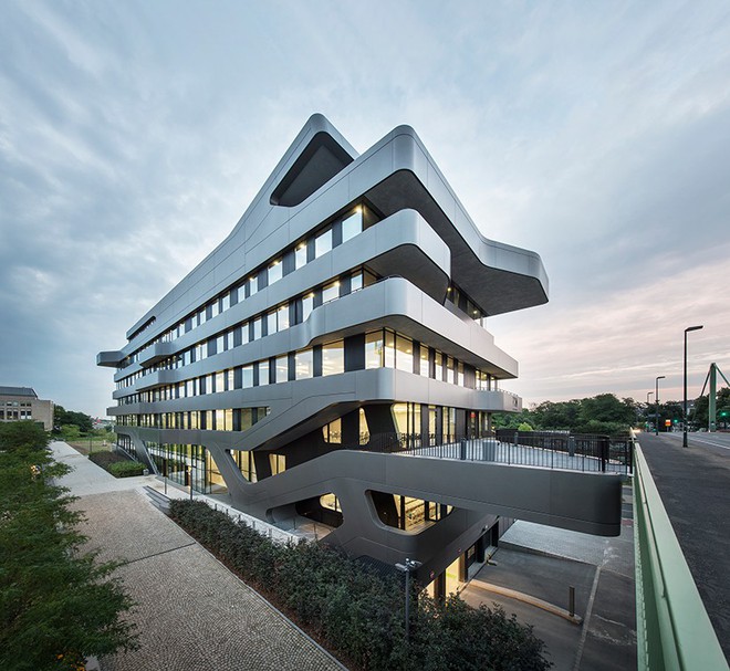 Đại học FPT do Võ Trọng Nghĩa Architects thiết kế lọt Top 10 công trình giáo dục tiêu biểu năm 2017 - Ảnh 20.
