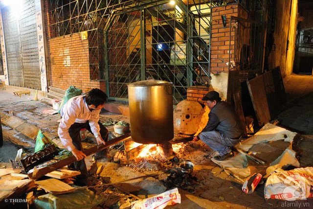 Luộc bánh chưng mấy tiếng và chú ý gì để bánh ngon nhất?