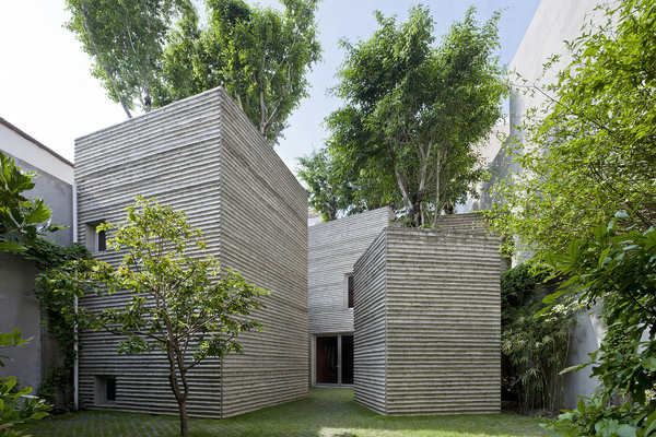 “House for trees” dựa trên ý tưởng những chậu cây xanh, các cây cổ thụ được trồng trên mái nhà.