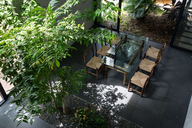 KTS Võ Trọng Nghĩa thiết kế nhà xanh: Không gian mát mẻ hiếm khi phải dùng điều hoà, hệ vườn khiến mọi nhà phố đều ao ước - Ảnh 7.