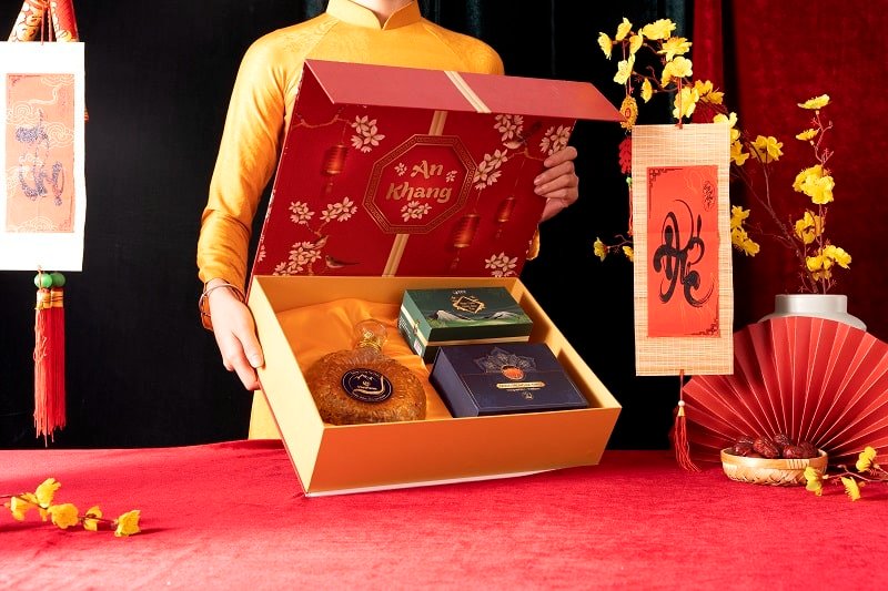 Set quà Tết An Khang với màu đỏ truyền thống