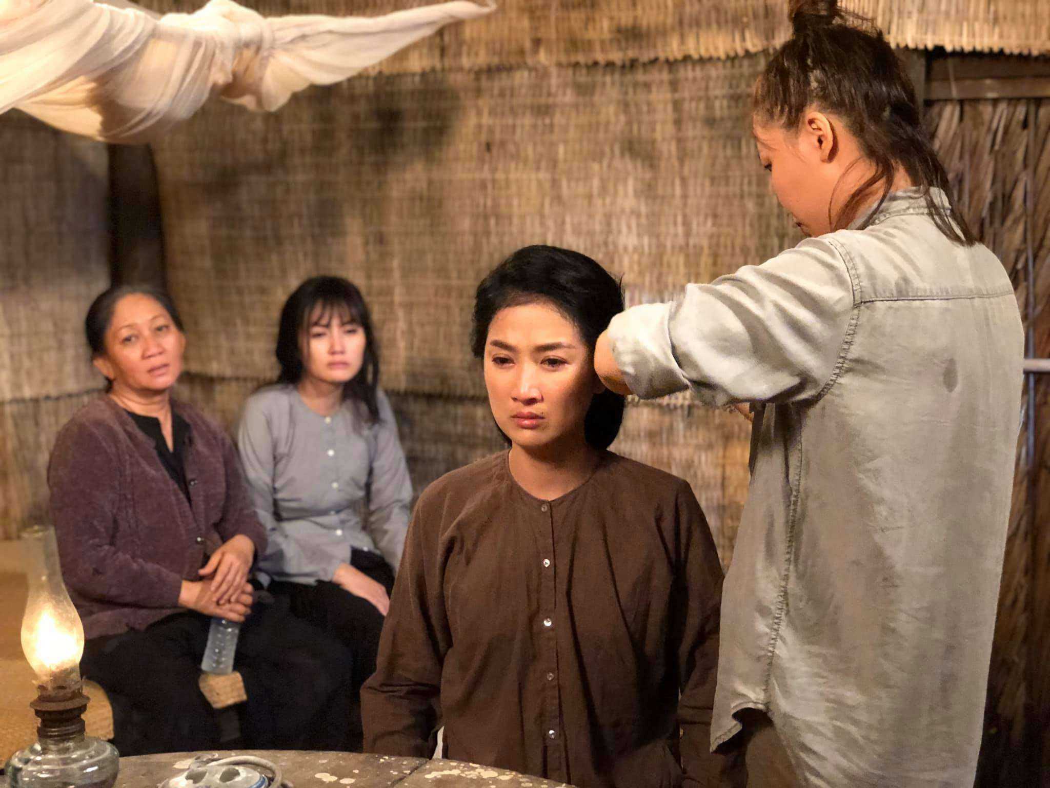 'Nữ hoàng phim xưa' Quỳnh Lam: Bạn trai nói tôi diễn đơ khi đóng cảnh nóng