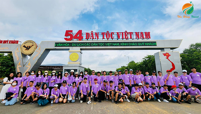 Review Làng Văn Hóa Dân Tộc Việt Nam chi tiết các địa điểm tham quan