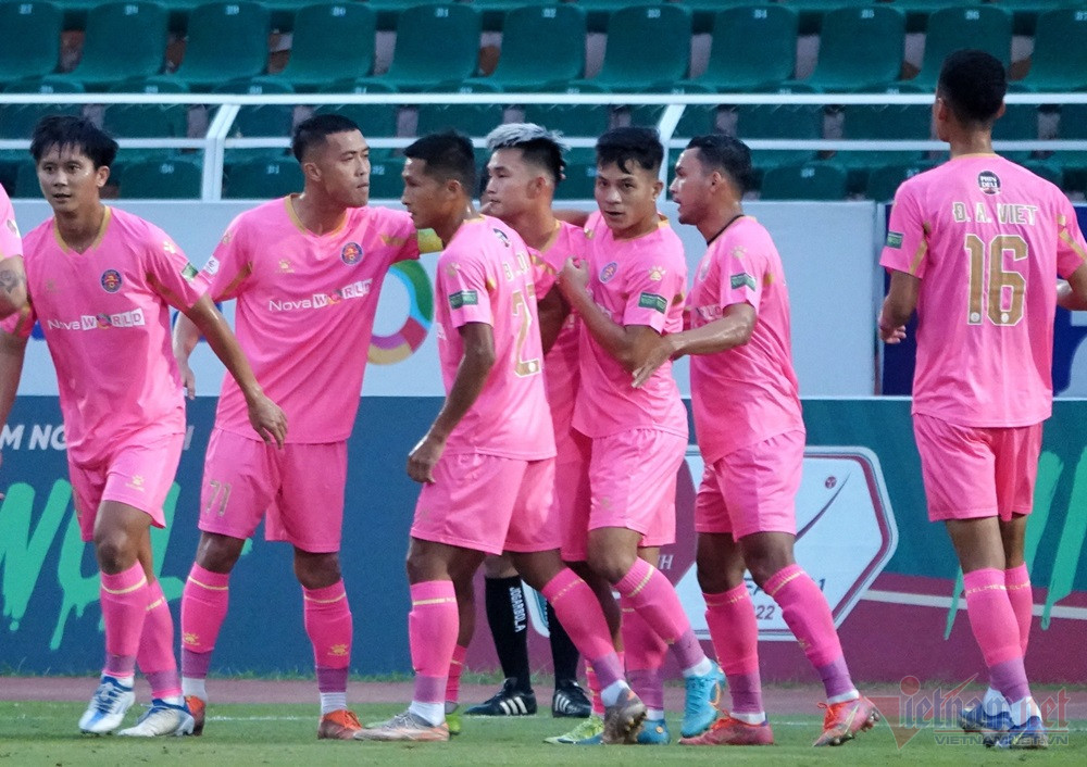 Kết quả vòng cuối V.League 2022: Hồng Lĩnh Hà Tĩnh trụ hạng, Sài Gòn FC nhận trái đắng! - Ảnh 3.