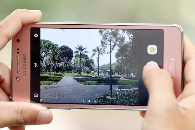 Camera trên điện thoại Samsung Galaxy J2 Prime