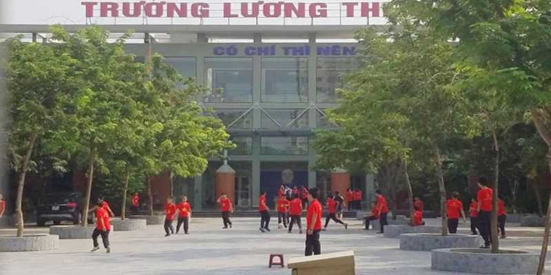 Sân bóng rổ trường THPT Lương Thế Vinh