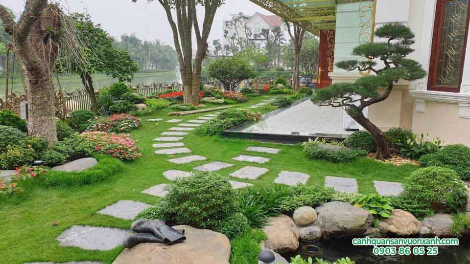 thiết kế sân vườn bên hông nhà