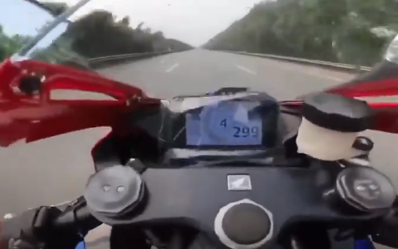 Chạy 299 km/h trên đại lộ Thăng Long, chủ xe mô tô bị phạt ra ...