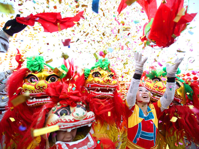 Tết Trung thu ở Trung Quốc là người dân tổ chức ăn mừng vụ mùa bội thu