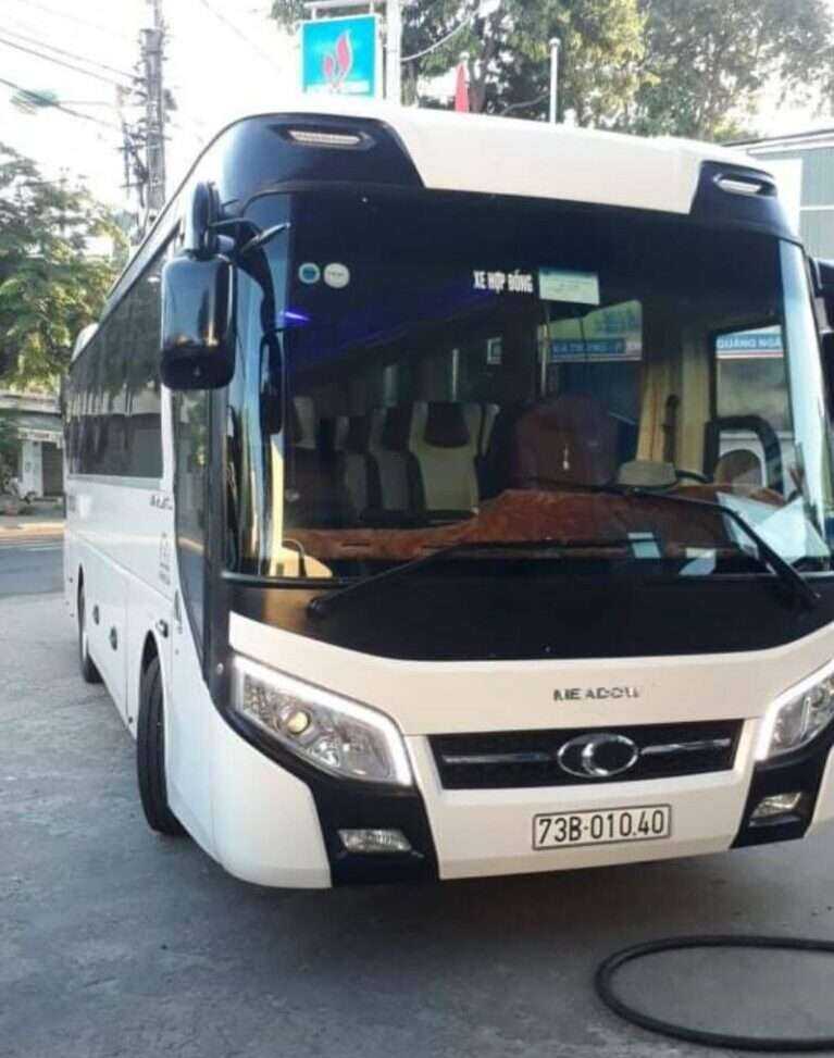 Cho thuê xe 29 chỗ Thaco đời mới nhất tại Quảng Bình