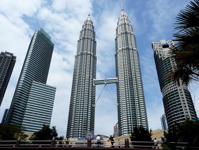 tòa nhà cao thứ 21 thế giới Petronas Tower 2