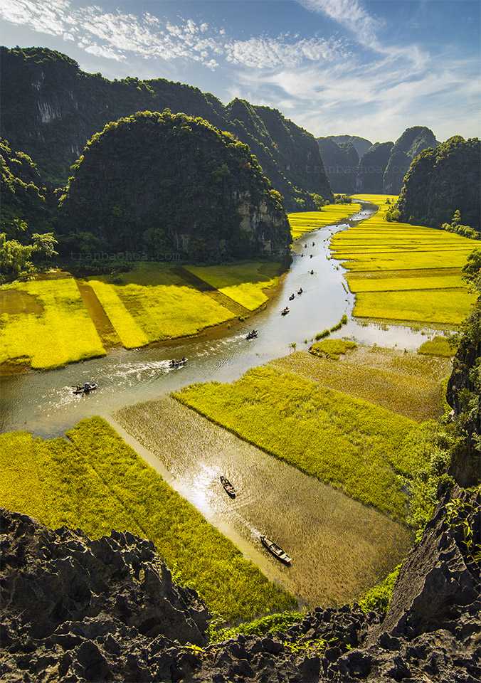 Du lịch Việt Nam- Cảnh đẹp Việt Nam - Cảnh đẹp tuyệt diệu ở Tam Cốc. Ảnh: Trần Bảo Hòa
