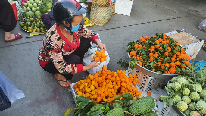 Nhộn nhịp chợ quê ngày giáp Tết - Ảnh 8.