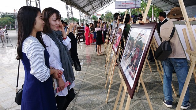 Triển lãm ảnh đất nước và con người Hàn Quốc- Quảng Nam