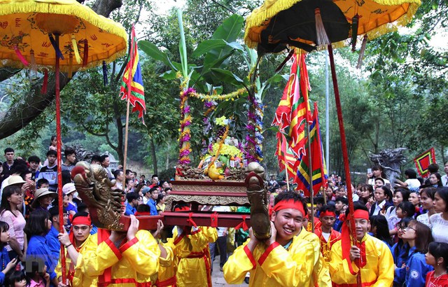 Những lễ hội lớn nào được đông đảo người dân Thủ đô quan tâm dịp đầu xuân Quý Mão? - Ảnh 3.