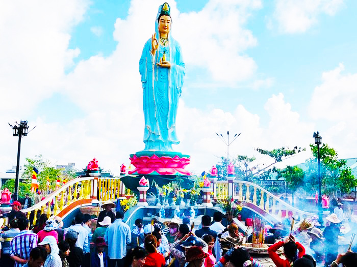 Tuong Phat Me Nam Hai Linh Thieng