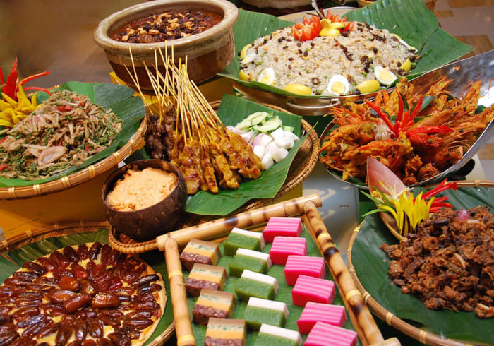 Văn hóa ẩm thực Malaysia - Màu đỏ - Màu sắc chính trong những món ăn tại Malaysia