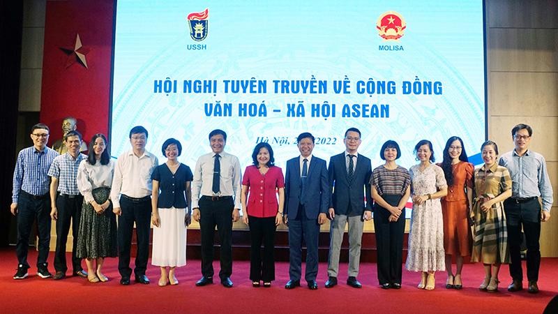 Nâng cao nhận thức về Cộng đồng Văn hóa-Xã hội ASEAN
