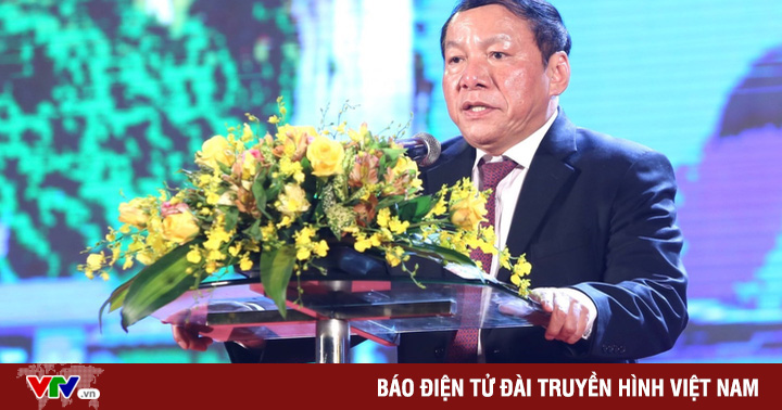 Tóm tắt tiểu sử Bộ trưởng Bộ Văn hóa, Thể thao và Du lịch Nguyễn Văn Hùng