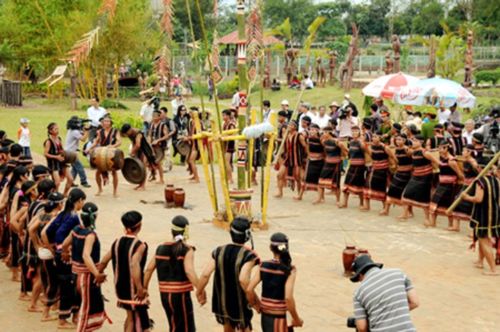 Văn hóa tâm linh và những tác động tiêu cực đến đời sống xã hội trên địa bàn tỉnh Kon Tum