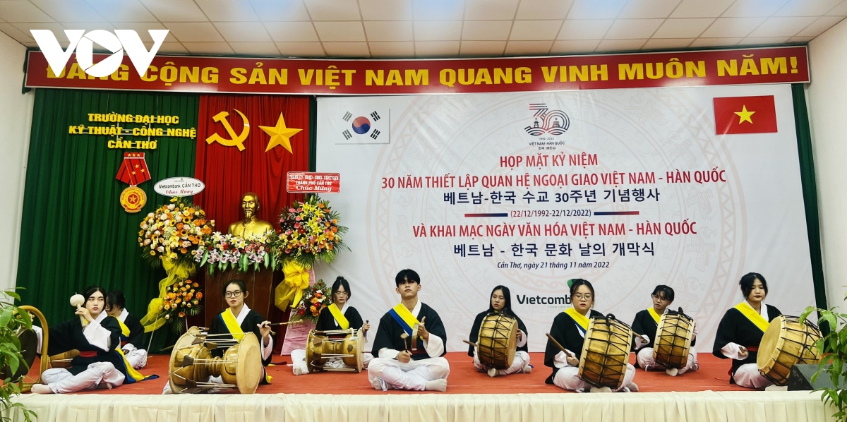 khai mac ngay van hoa viet nam han quoc tai can tho hinh anh 1